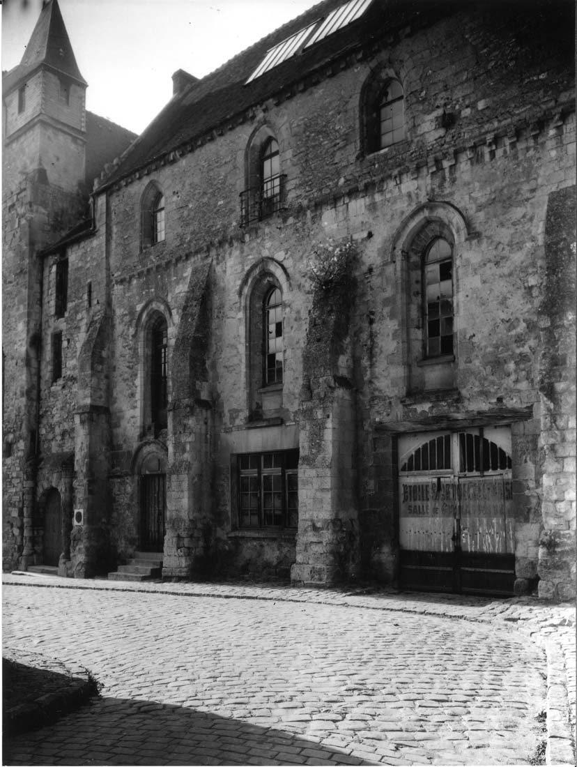 1921 : la chapelle est une salle de gymnastique