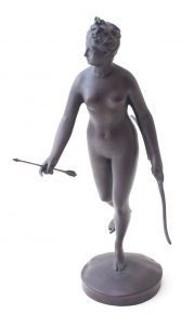 Statuette de Diane chasseresse